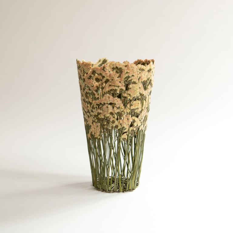 Shannon Clegg - « Flora » - Medium Peach Sculpture